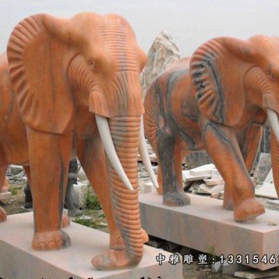 晚霞红石雕大象