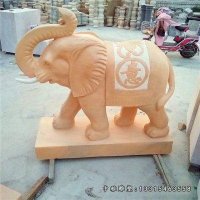 晚霞红石雕大象