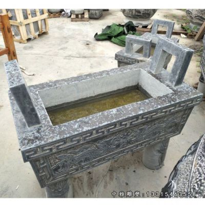 寺庙石雕四足鼎