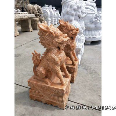 石雕踩球麒麟