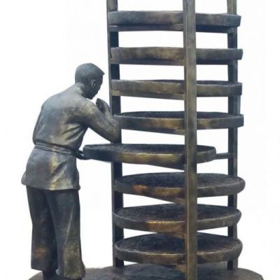 铜雕茶文化主题人物