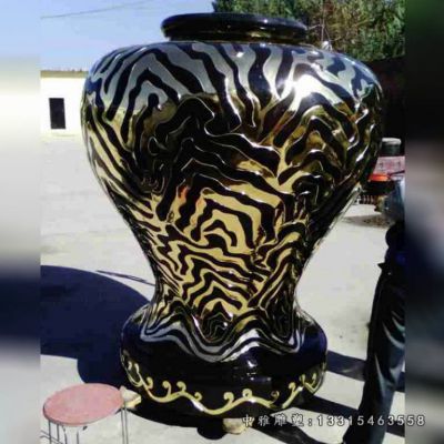 不锈钢镂空花瓶