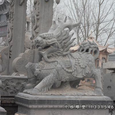门口石雕麒麟