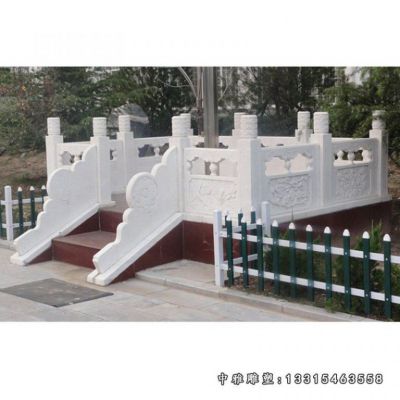 石雕广场升旗台