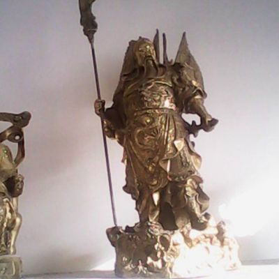 铜雕历史人物关公