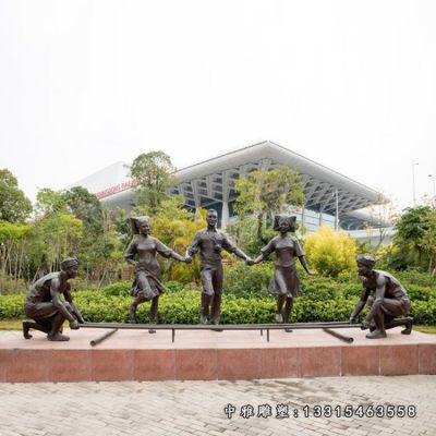 铜雕公园少数民族