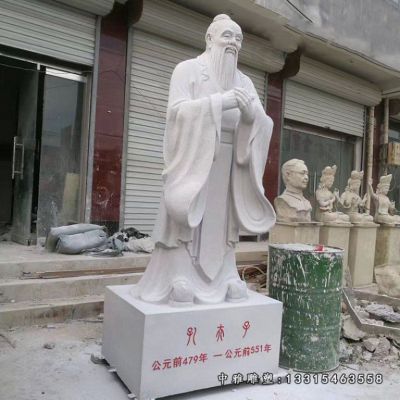 学校石雕孔子