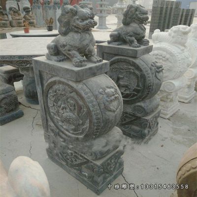 门口石雕动物抱鼓石