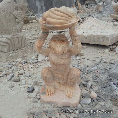 抱桃石雕猴子