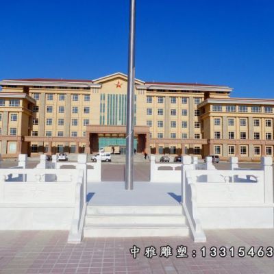 校园石雕升旗台