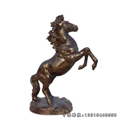 铜雕广场动物马