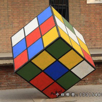不锈钢魔方景观雕塑