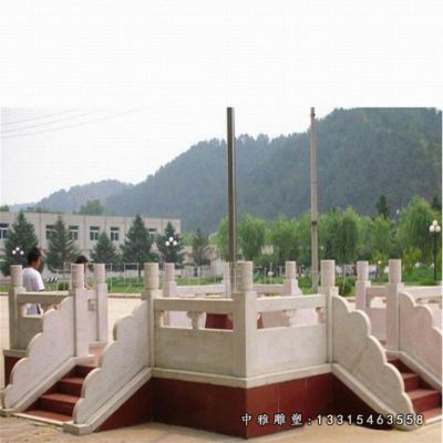 校园石雕升旗台