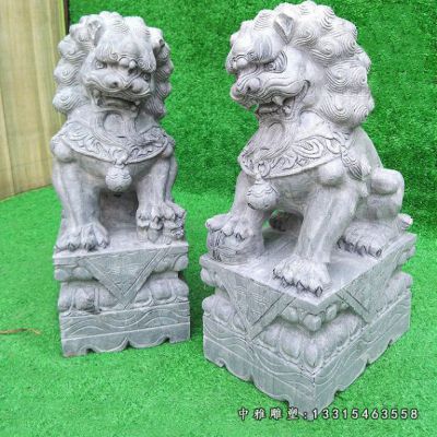 看门狮子石雕