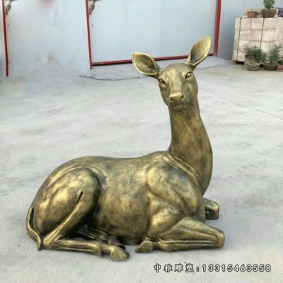 铜雕卧姿鹿雕塑