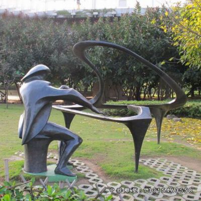 铜雕公园弹钢琴人物