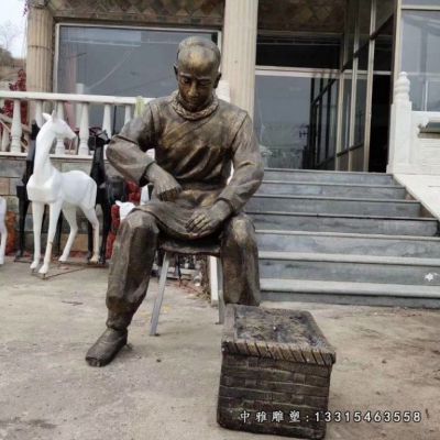 商业街铜雕修鞋匠