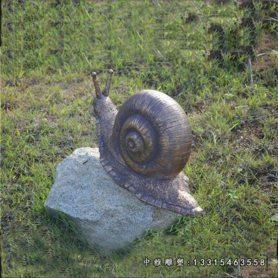 铜雕公园蜗牛雕塑