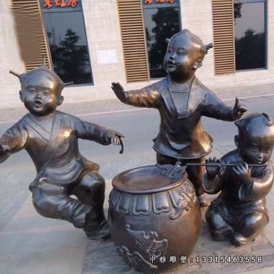 铜雕广场跳舞人物