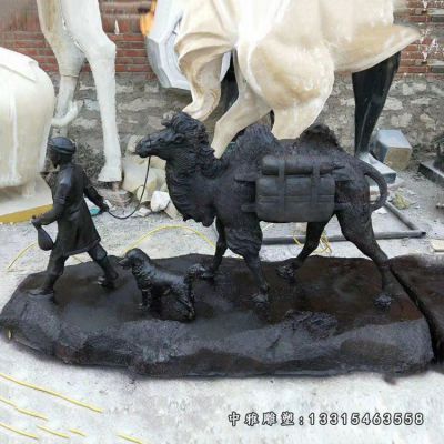 铜雕广场骆驼