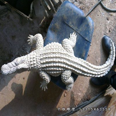 石雕鳄鱼动物