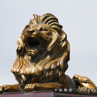 铜雕公园狮子